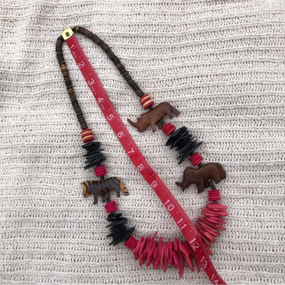Vintage Chunky Boho Carved Wood African Safari Pink Brown Black Necklace - Picture 11 of 14